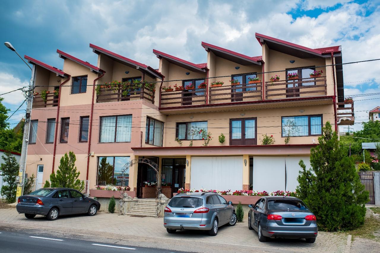 Motel Don Tomaso Vaslui Ngoại thất bức ảnh