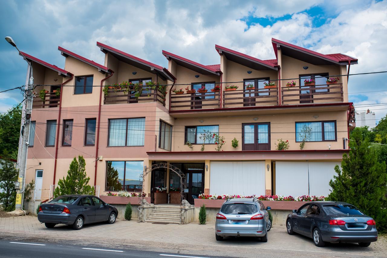 Motel Don Tomaso Vaslui Ngoại thất bức ảnh